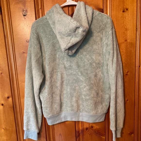 Gold Rush Tops - Says size Large but fits like a Med Women’s soft( 🐝 Happy) Gold Rush top/jacket